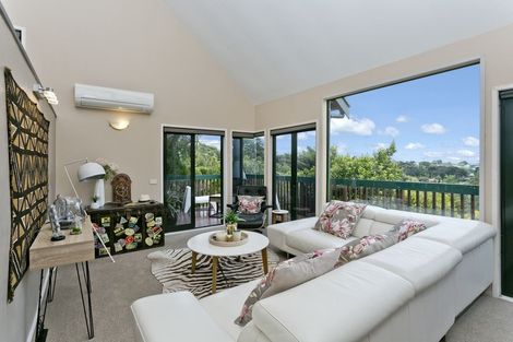 Photo of property in 30 Speedy Crescent, Hillcrest, Auckland, 0627