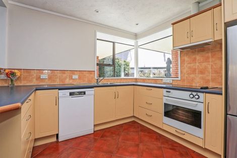 Photo of property in 9 Matthews Place, Taradale, Napier, 4112