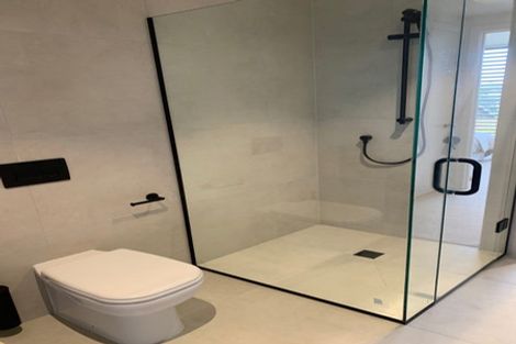 Photo of property in 4/1a Park Rise, Campbells Bay, Auckland, 0630