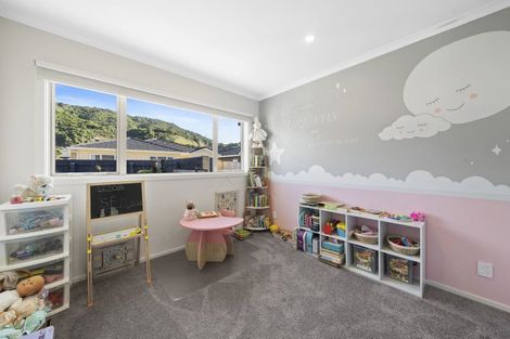 Photo of property in 4 Martha Turnell Crescent, Manor Park, Lower Hutt, 5019