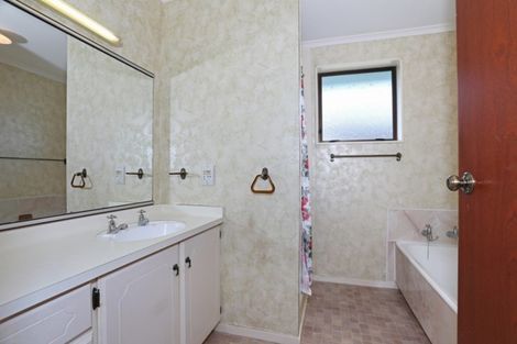 Photo of property in 12b Signal Street, Marton, 4710