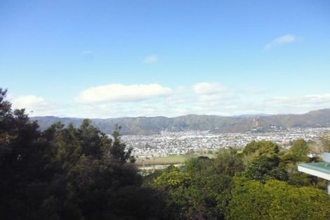 Photo of property in 14 Lone Tree Grove, Kelson, Lower Hutt, 5010