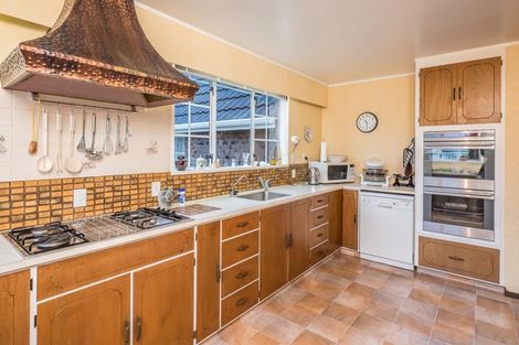 Photo of property in 2 Awanui Drive, Waikanae, 5036