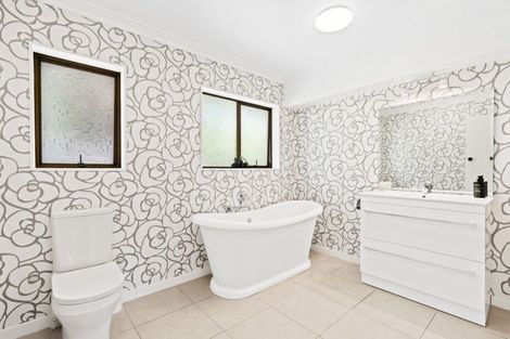 Photo of property in 15a Stuart Street, Levin, 5510
