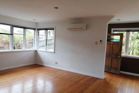 Photo of property in 32 Hamlin Road, Mount Wellington, Auckland, 1060