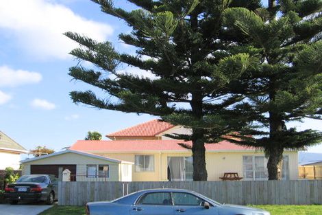 Photo of property in 1220a Papamoa Beach Road, Papamoa Beach, Papamoa, 3118