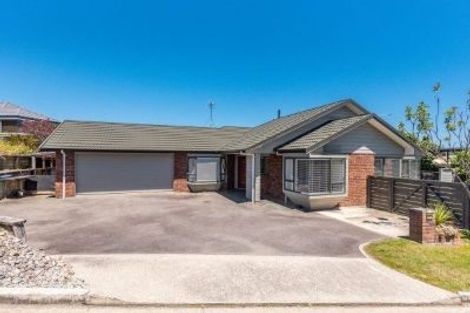 Photo of property in 125 Realm Drive, Paraparaumu, 5032