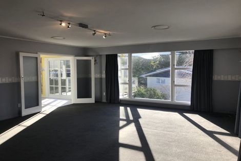 Photo of property in 18 Glen Alton Avenue, Paparangi, Wellington, 6037