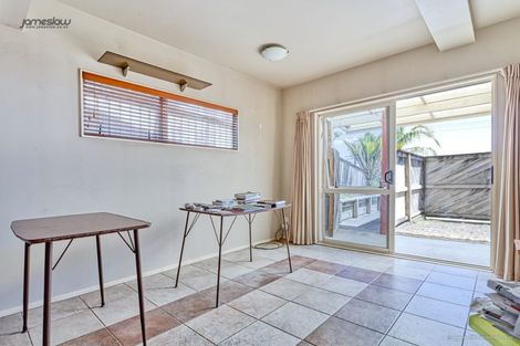 Photo of property in 46 Farquhar Road, Glendene, Auckland, 0602