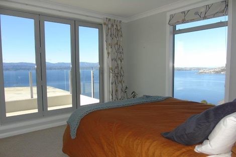 Photo of property in 118a Nicholson Road, Khandallah, Wellington, 6035