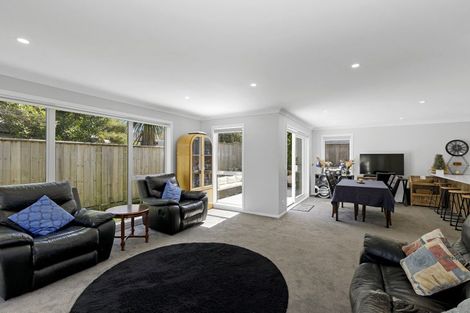 Photo of property in 92a Horoeka Street, Stokes Valley, Lower Hutt, 5019