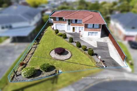 Photo of property in 8 Fowey Avenue, Te Atatu South, Auckland, 0610