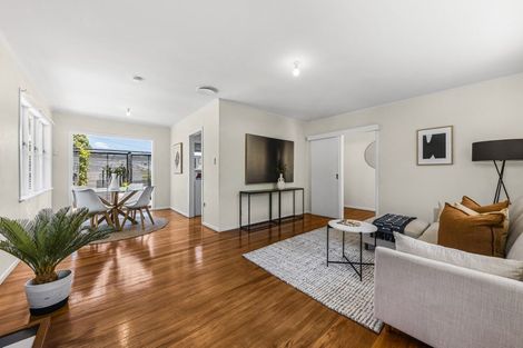 Photo of property in 22 Eastdale Road, Avondale, Auckland, 1026