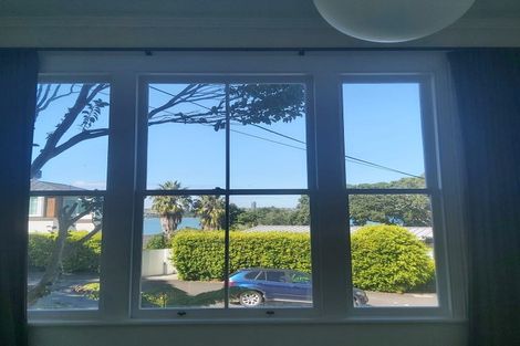 Photo of property in 2 Hinemoa Street, Birkenhead, Auckland, 0626
