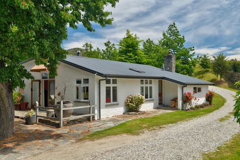 Photo of property in 1 Arrow Junction Road, Arrowtown, 9371