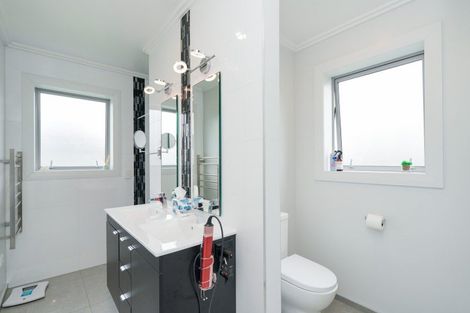 Photo of property in 50 Northside Drive, Waikiwi, Invercargill, 9810