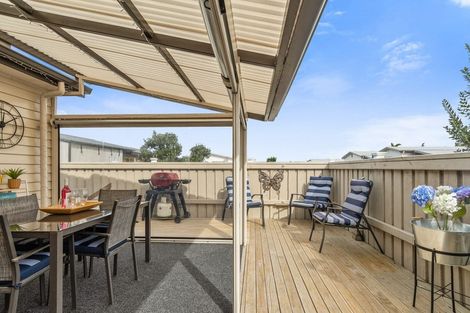 Photo of property in 11 Kamahi Crescent, Papamoa Beach, Papamoa, 3118