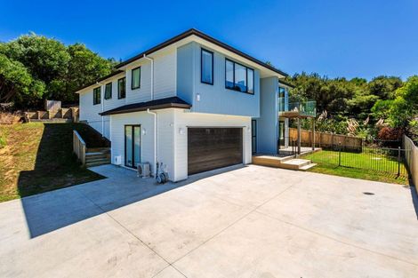 Photo of property in 10 Awaiti Way, Orewa, 0931