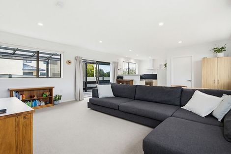Photo of property in 81 Simpson Road, Papamoa Beach, Papamoa, 3118