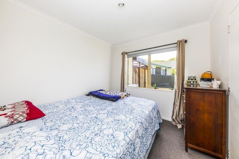 Photo of property in 14 Ashmere Lane, Weymouth, Auckland, 2103