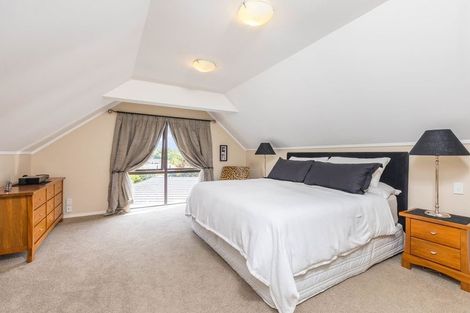 Photo of property in 13 Framalda Place, Conifer Grove, Takanini, 2112