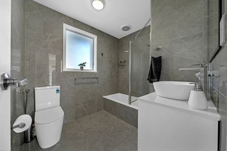 Photo of property in 2/26 Airfield Road, Takanini, 2112