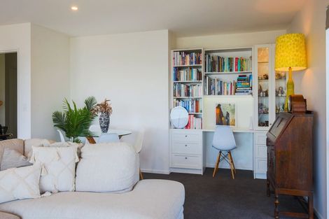 Photo of property in 31 Soleares Avenue, Mount Pleasant, Christchurch, 8081