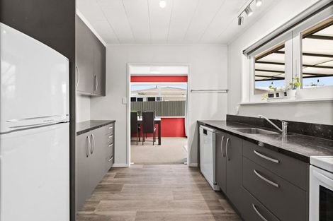 Photo of property in 6 York Avenue, Tamatea, Napier, 4112