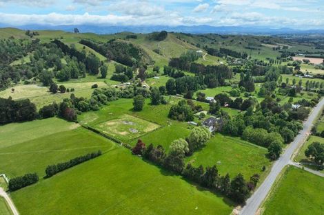 Photo of property in 1745b Longbush Road, Longbush, 5884