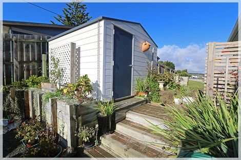 Photo of property in 116 Seabury Avenue, Foxton Beach, Foxton, 4815