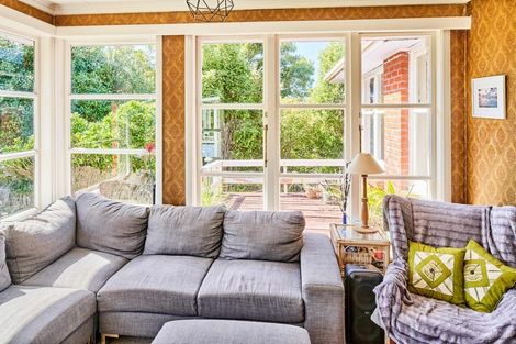 Photo of property in 19 Corlett Road, Plimmerton, Porirua, 5026