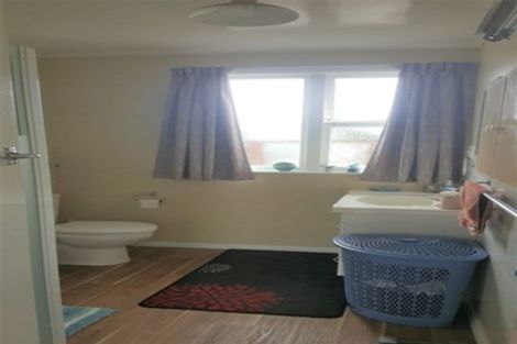 Photo of property in 12 Eaton Street, Waimate, 7924