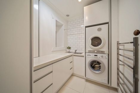 Photo of property in 1 Bell Street, Welbourn, New Plymouth, 4310