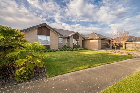 Photo of property in 4 Loeb Place, Rolleston, 7614