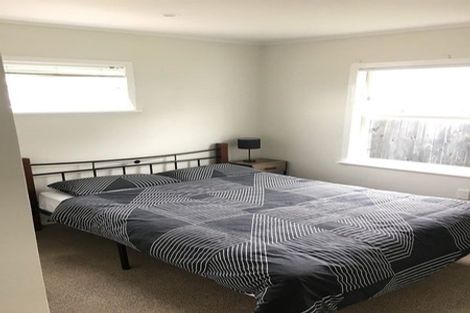 Photo of property in 87 Rosedale Road, Pinehill, Auckland, 0632