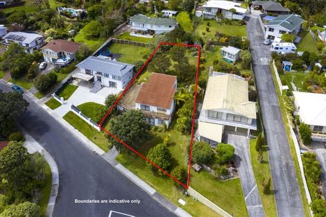 Photo of property in 18 Pemberton Avenue, Bayview, Auckland, 0629