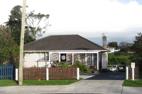 Photo of property in 14 Lawrence Place, Otara, Auckland, 2023
