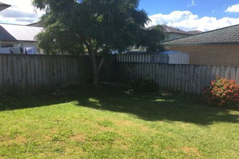 Photo of property in 9 Neesons Way, Glendene, Auckland, 0602