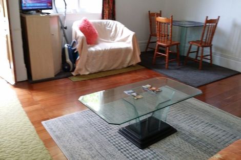 Photo of property in 75 Todman Street, Brooklyn, Wellington, 6021