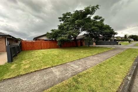 Photo of property in 18 Parkhaven Drive, Rosehill, Papakura, 2113