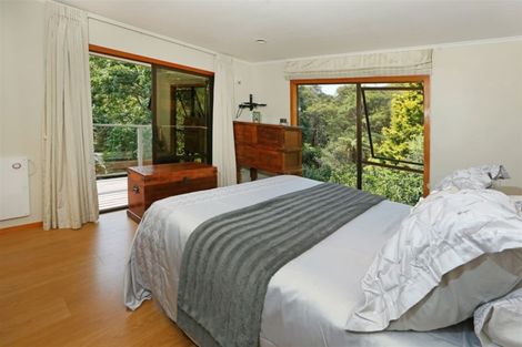 Photo of property in 91 Grassmere Road, Henderson Valley, Auckland, 0612