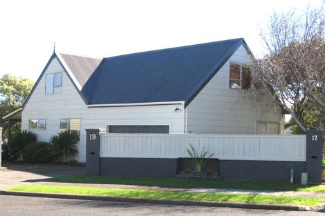 Photo of property in 19 Marendellas Drive, Bucklands Beach, Auckland, 2014