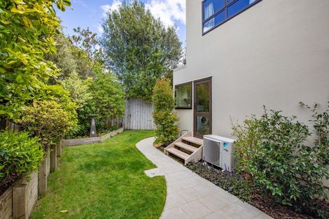 Photo of property in 135a Lake Crescent, Hamilton Lake, Hamilton, 3204