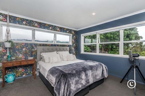 Photo of property in 28 Allen Terrace, Tawa, Wellington, 5028