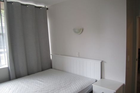 Photo of property in Terrace Tower Apartments, 1e/126 The Terrace, Wellington Central, Wellington, 6011