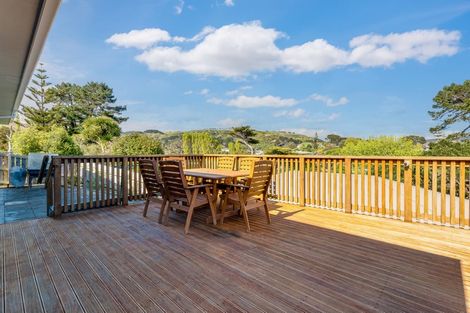 Photo of property in 17a Gloucester Street, Cannons Creek, Porirua, 5024