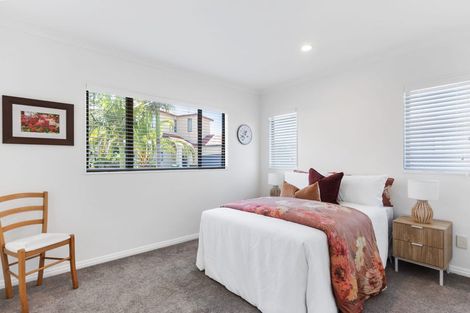 Photo of property in 28a Woodstock Road, Forrest Hill, Auckland, 0620