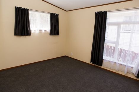 Photo of property in 40 Cedar Street, Maungaraki, Lower Hutt, 5010