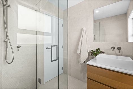 Photo of property in 23 Saint Hill Lane, Havelock North, 4130