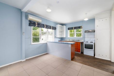 Photo of property in 15 Attlee Crescent, Bryndwr, Christchurch, 8053